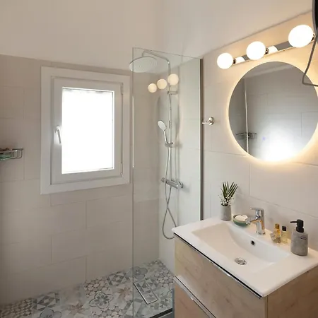 Loukoumi Apartment *