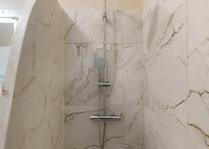 Loukoumi 에르무폴리