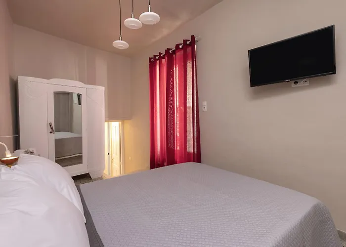 아파트 Loukoumi 에르무폴리